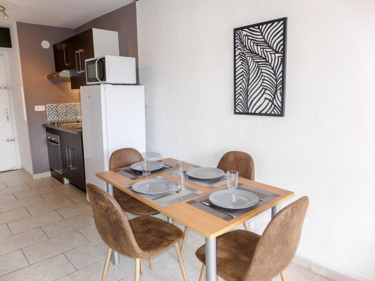 Apartment Les Caroubiers-1 By Interhome
